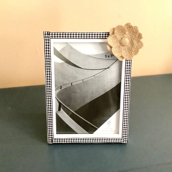 5x7 gingham ribbon and burlap flower picture frame..you pick color - Picture 1 of 7